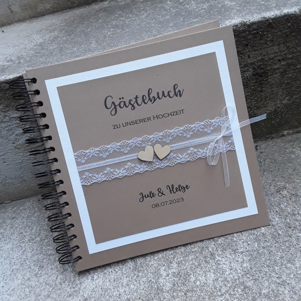 Gästebuch zur Hochzeit personalisiert vintage Kraft Spitze Holzherzen natur 23x23 cm